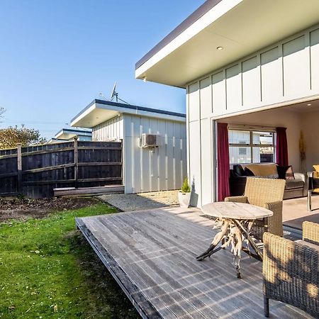 Villa Two Four Cologne Martinborough Exterior foto