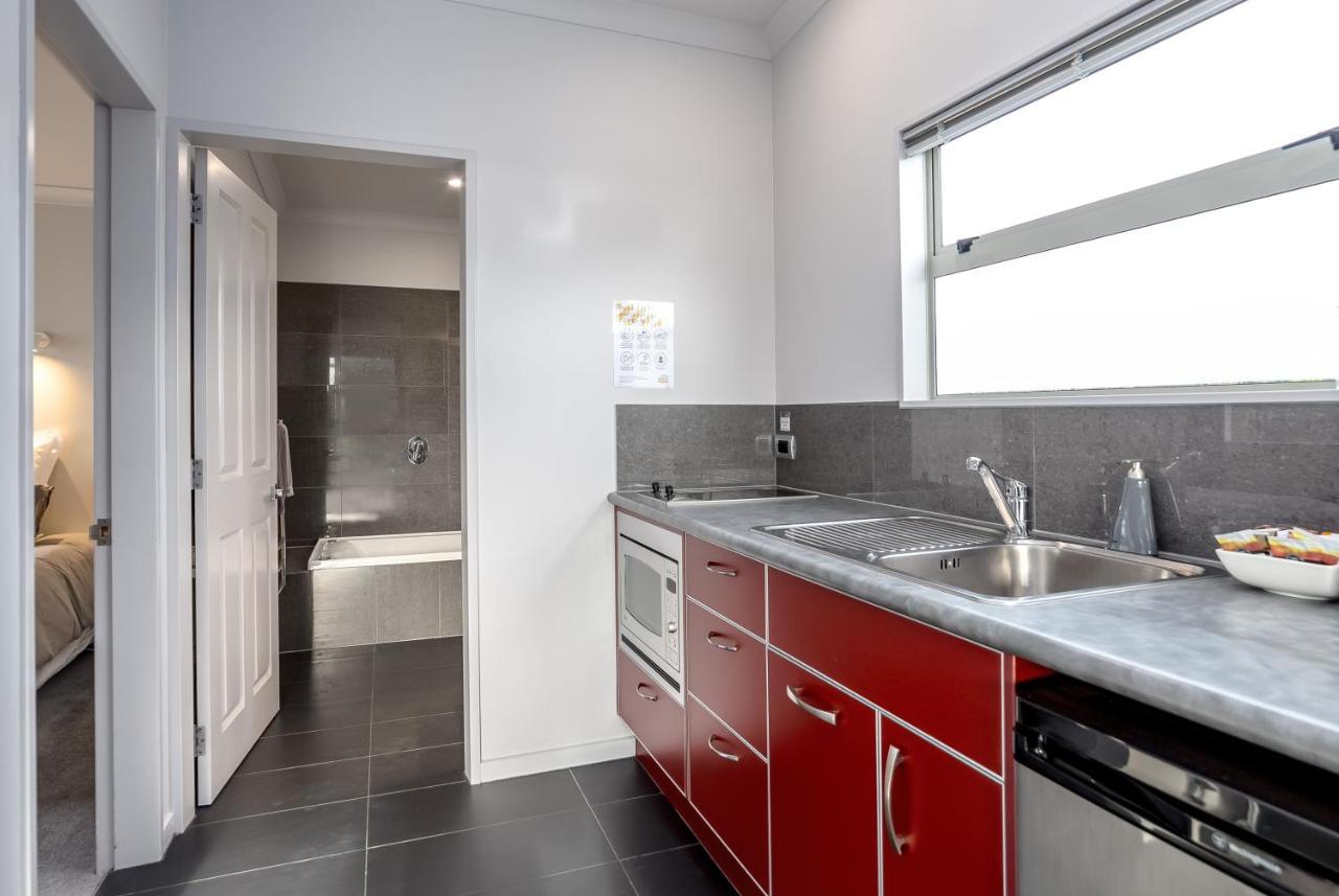 Villa Two Four Cologne Martinborough Exterior foto