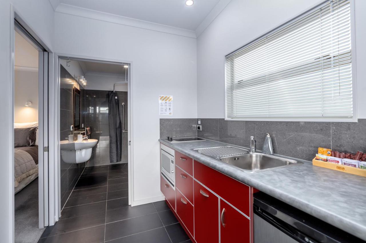 Villa Two Four Cologne Martinborough Exterior foto