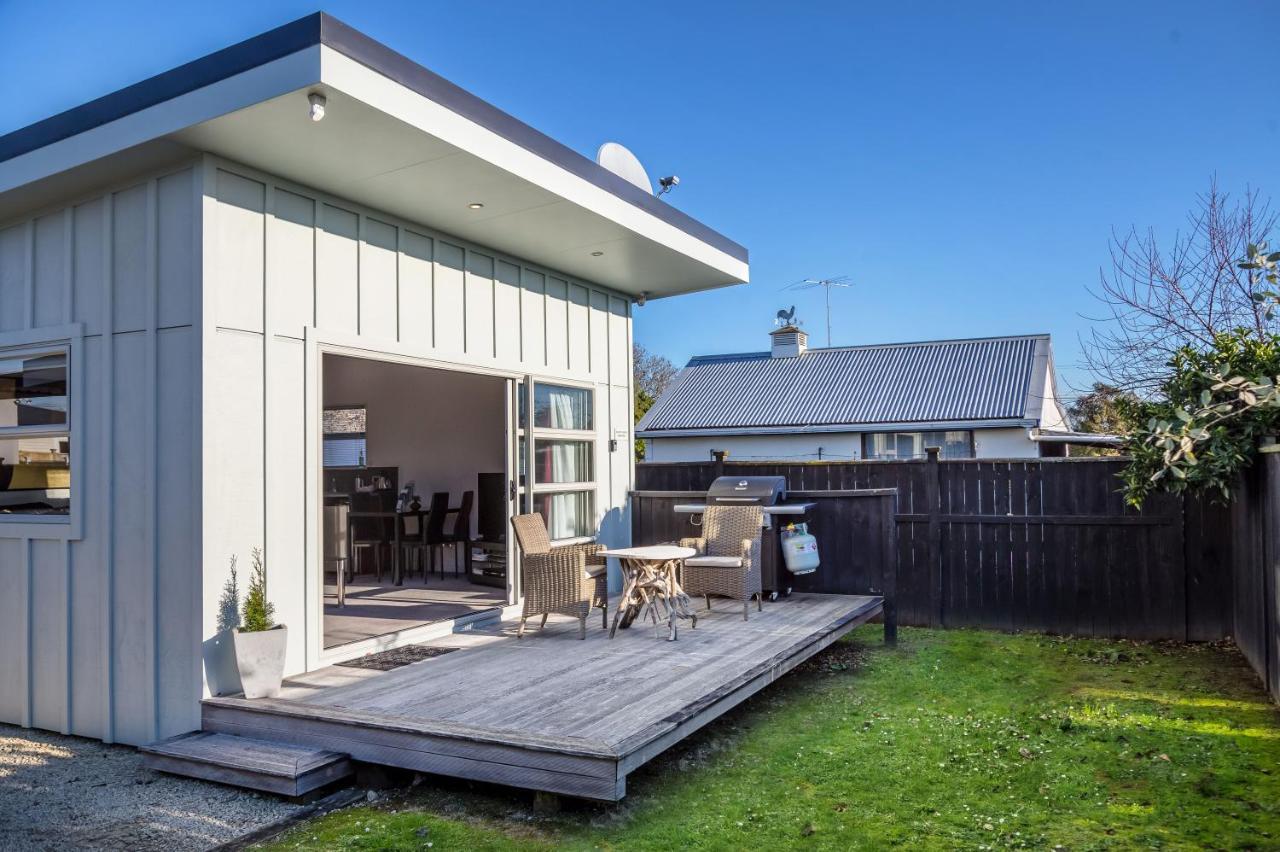 Villa Two Four Cologne Martinborough Exterior foto