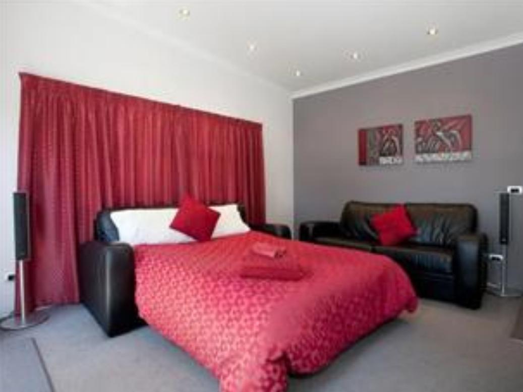 Villa Two Four Cologne Martinborough Exterior foto