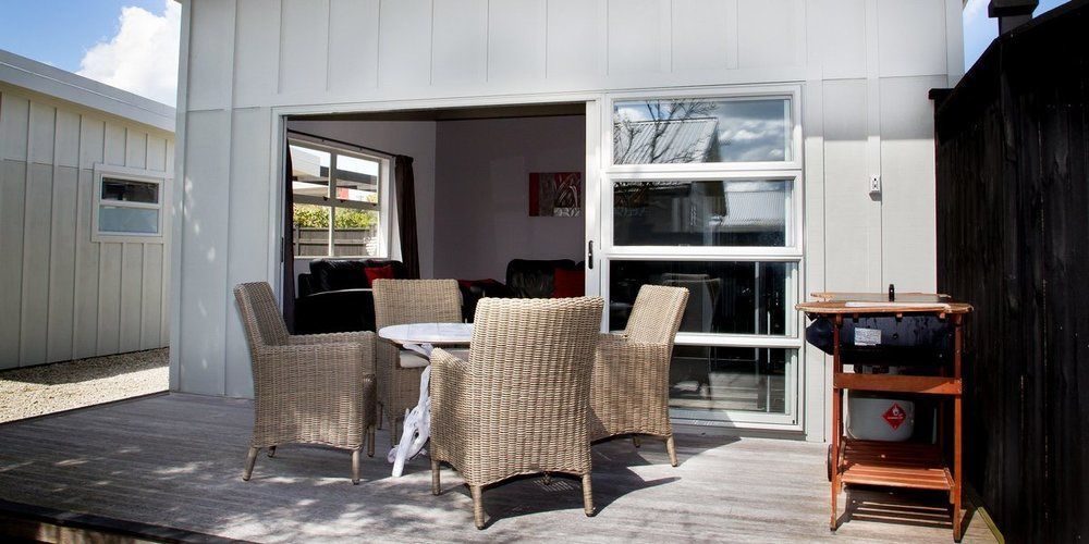 Villa Two Four Cologne Martinborough Exterior foto